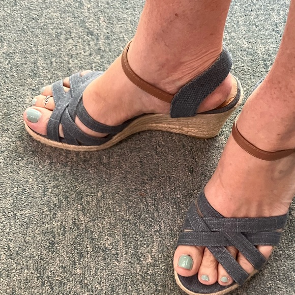 Pesaro high heel ‘Leila’ denim wedges w/tan brown strap + cream jute wedge. 8s - Picture 5 of 5